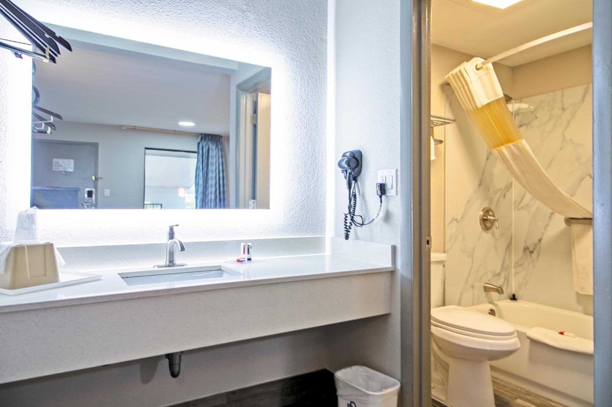 Days Inn By Wyndham Augusta Near Fort Gordon المظهر الخارجي الصورة