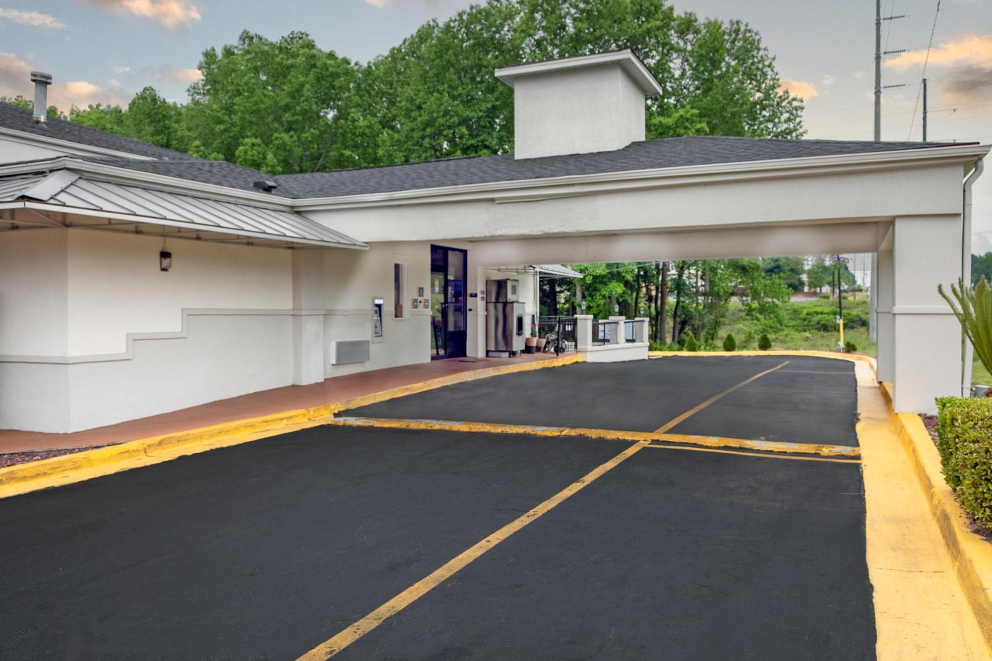 Days Inn By Wyndham Augusta Near Fort Gordon المظهر الخارجي الصورة